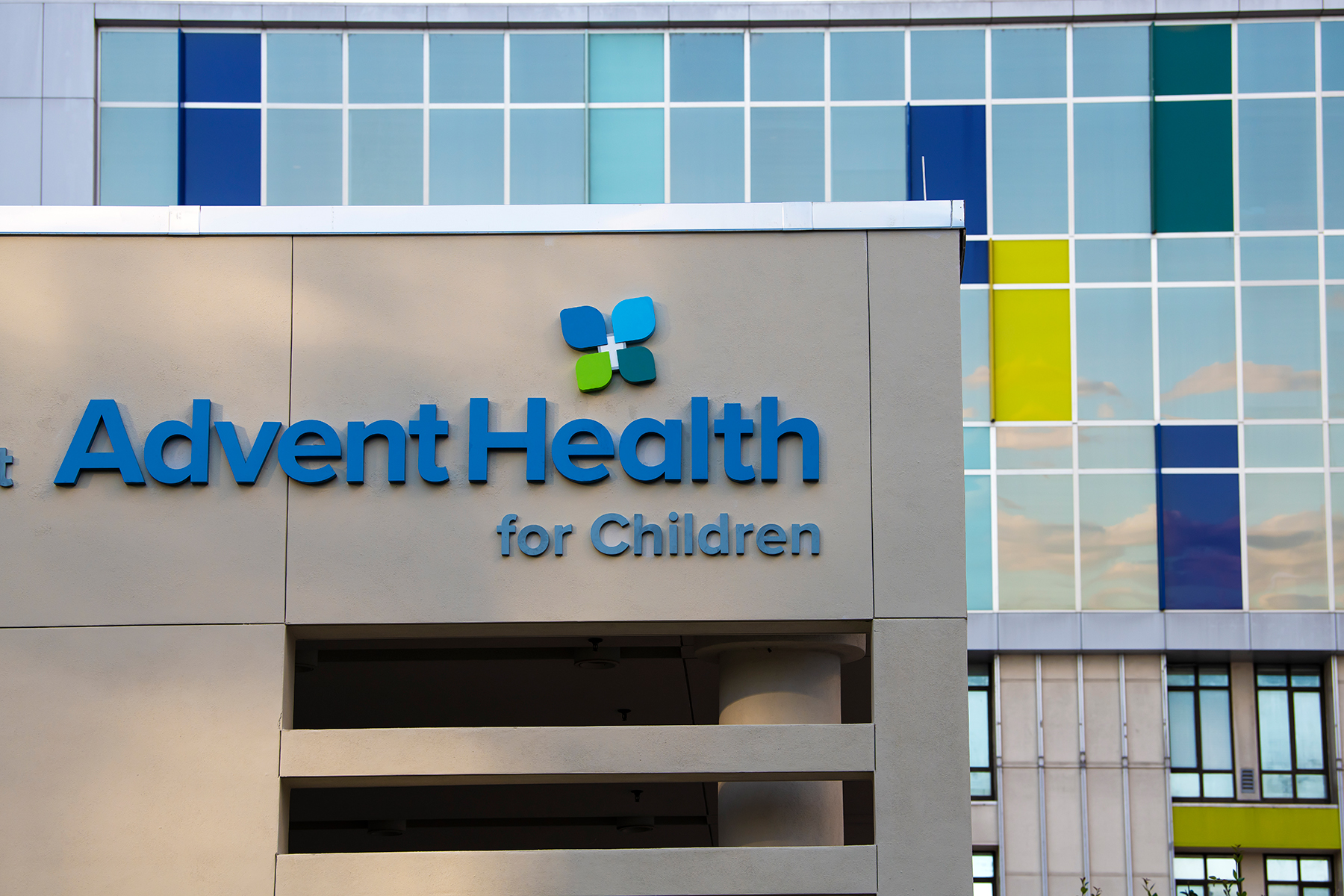 A building with the words AdventHealth for Children written on it
