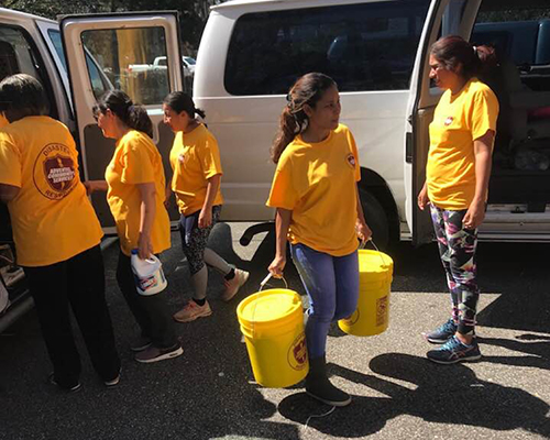 ACS DR Greater New York Conference team delivers flood buckets in North Carolina