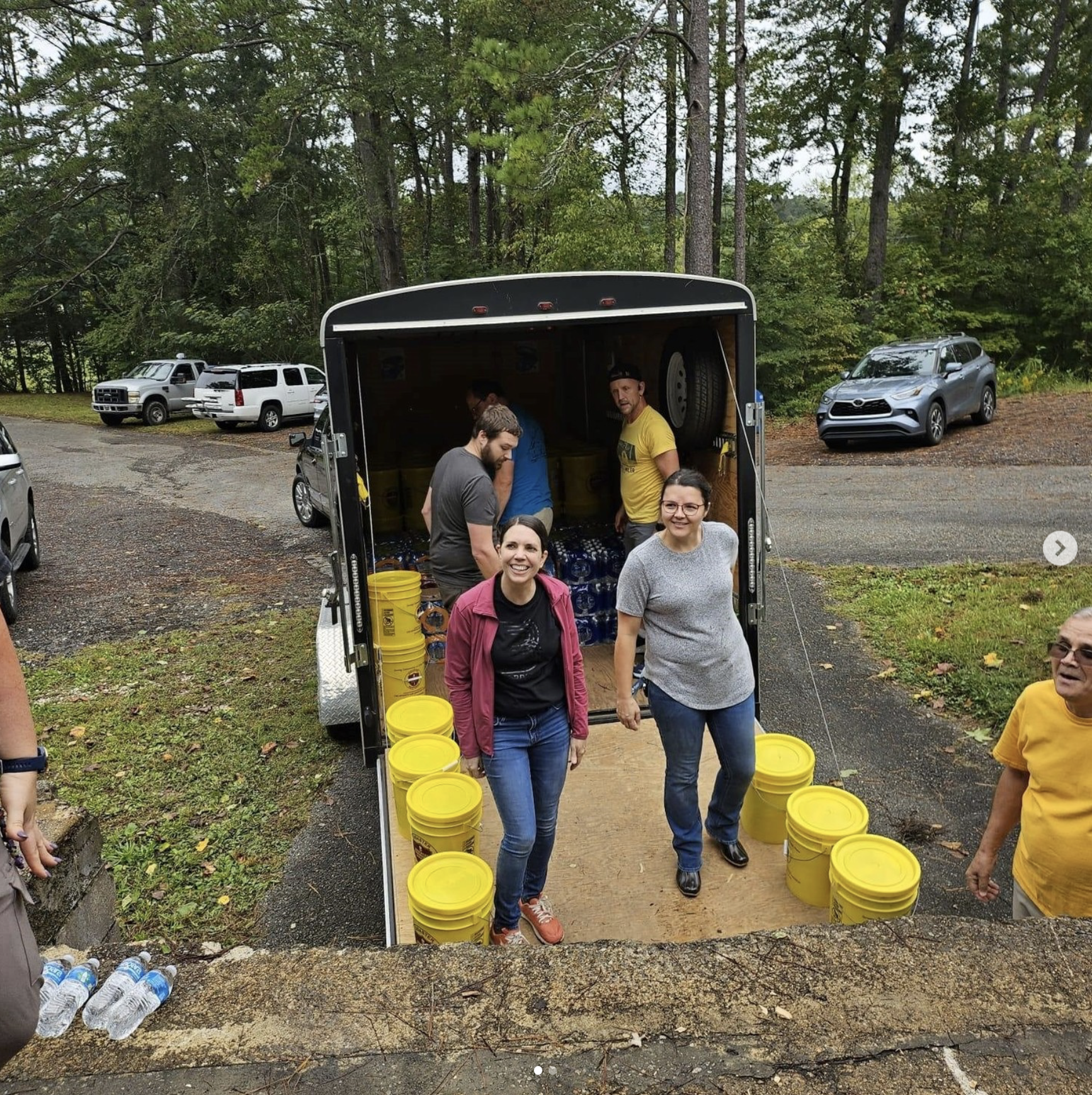 ACS team in Georgia gets ready to set up distribution site with clean up buckets